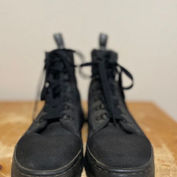 Dr. Martens Women Dr. Martens Combs W Black Lace up Combat Boots Women\'s Sz 9